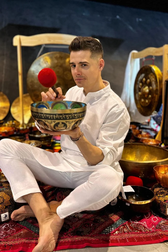 Maciej Kowalski, Terapia dźwiękiem, koncerty mis i gongów, Holistic Space Świętochłowice