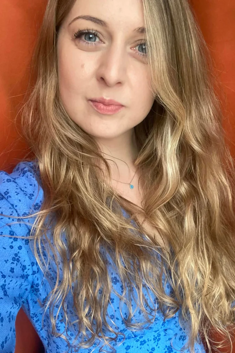 Marta Bartoszewska, diagnostyka so/check, terapia żywieniowa, w gabinecie Holistic Space w Świętochłowicach