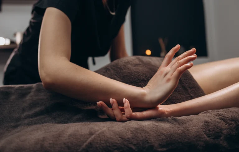 Masaż Lomi Lomi z ceremonią w Holistic Space, Świętochłowice
